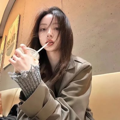 远看是蔚蓝的春天